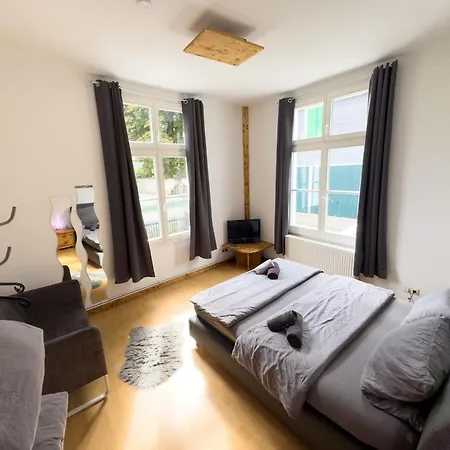 #111 - Lux-flat Lennep - Altstadt - Netflix & Amazon Prime - Felswand Appartement *