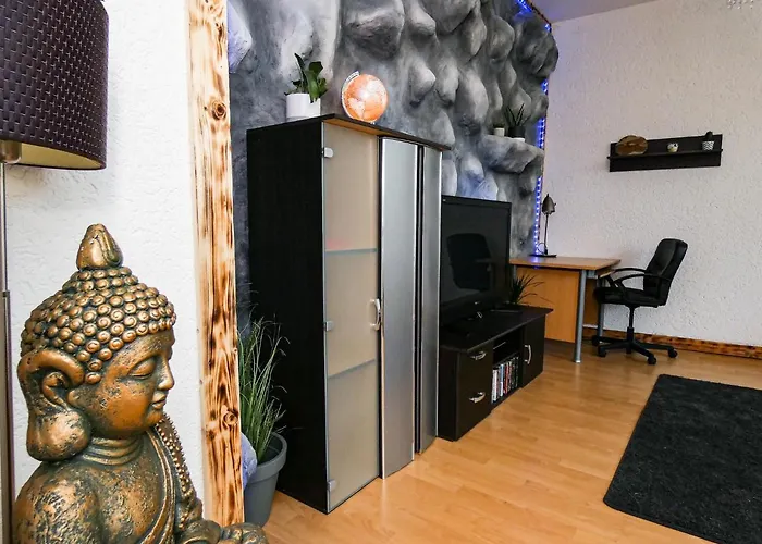 #111 - Lux-flat Lennep - Altstadt - Netflix & Amazon Prime - Felswand Daire