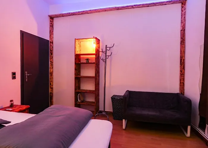 #111 - Lux-flat Lennep - Altstadt - Netflix & Amazon Prime - Felswand *