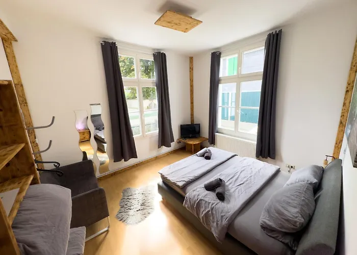 #111 - Lux-flat Lennep - Altstadt - Netflix & Amazon Prime - Felswand Lejlighed *